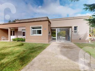 Foto 2 de Venta de Casa en Campos de Roca
