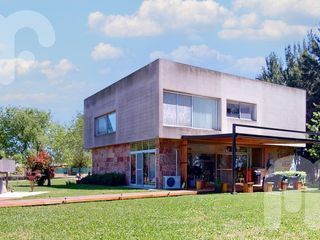 Foto 20 de VENTA CASA DE 4 DORMITORIOS  HARAS DEL SUR II