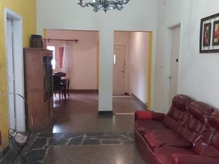 Foto 13 de Casas en venta - 5 dormitorios 4 baños - Cocheras - 130mts2 - Necochea