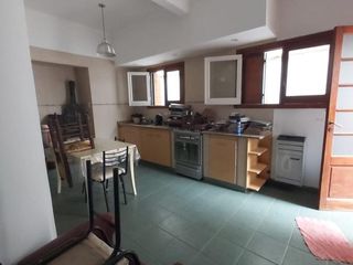 Foto 15 de Casas en venta - 5 dormitorios 4 baños - Cocheras - 130mts2 - Necochea