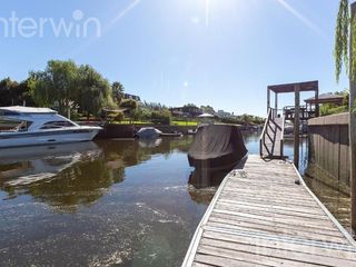 Foto 7 de Casa en  Nordelta - 6 amb con cochera y pileta -  El Yatch - VENTA