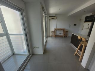 Foto 3 de Luminoso ambiente en edificio con  Amenities!