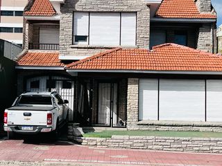 Foto 1 de Casa - Mar Del Plata