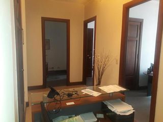 Foto 3 de Excelente Oficina o Vivienda en VENTA - Tucuman 326