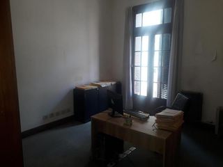 Foto 12 de Excelente Oficina o Vivienda en VENTA - Tucuman 326