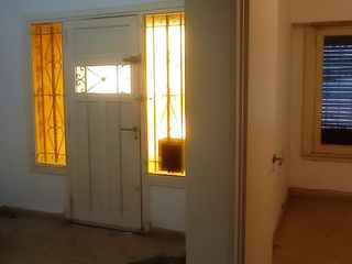 Foto 8 de Casa en venta - 3 dormitorios 1 baño - 500mts2 - Manuel B. Gonnet, La Plata