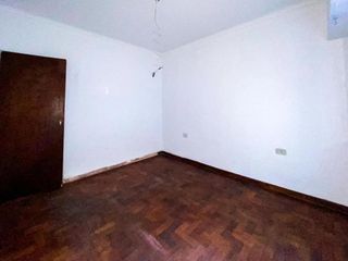 Foto 10 de Ph en venta - 2 Dormitorios 1 Baño - Cochera - 79Mts2 - La Plata