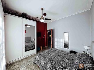 Foto 5 de Casa en venta - 2 Dormitorios 1 Baño - Cocheras - 420Mts2 - Berisso