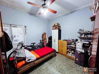 Foto 15 de Casa en venta - 2 Dormitorios 1 Baño - Cocheras - 420Mts2 - Berisso