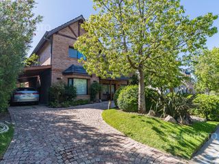 Foto 3 de CASA EN VENTA EN BARRIO PRIVADO SEPTIEMBRE - MAROTO PROPIEDADES