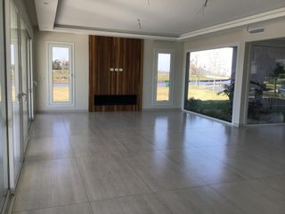Foto 7 de Casa en venta El Yacht Nordelta