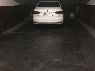Foto 3 de OPORTUNIDAD!! VENTA COCHERAS EN LA CALLE DEFENSA FRENTE AL PARQUE LEZAMA - SAN TELMO/BARRACAS