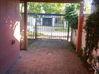Foto 27 de Casa en venta - 3 dormitorios 2 baños - 150mts2 - Manuel B. Gonnet, La Plata