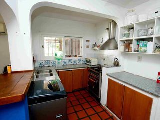Foto 3 de Casa en venta - 3 dormitorios 2 baños - 150mts2 - Manuel B. Gonnet, La Plata