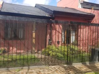 Foto 23 de Casa en venta - 3 dormitorios 2 baños - 150mts2 - Manuel B. Gonnet, La Plata