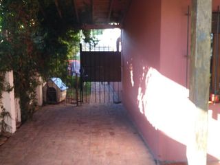 Foto 28 de Casa en venta - 3 dormitorios 2 baños - 150mts2 - Manuel B. Gonnet, La Plata