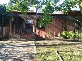Foto 22 de Casa en venta - 3 dormitorios 2 baños - 150mts2 - Manuel B. Gonnet, La Plata