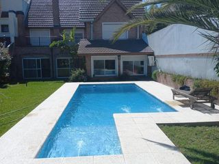 Foto 2 de Casa - Quilmes