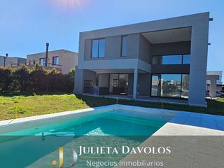 Foto 3 de OPORTUNIDAD!!Casa  a la laguna en Venta 6 Ambientes Barrio San Matias -Escobar-Maschwitz