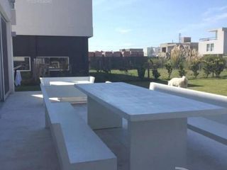 Foto 10 de Venta - Casa 4 Ambientes, Jardín, Pileta - Los Alisos, Nordelta, Tigre