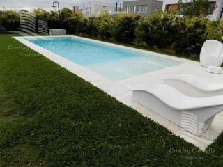 Foto 12 de Venta - Casa 4 Ambientes, Jardín, Pileta - Los Alisos, Nordelta, Tigre