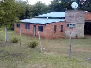 Foto 4 de Casa en venta - 2 Dormitorios 1 Baño - Cocheras - 10.000Mts2 - Misiones