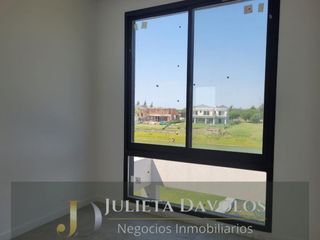 Foto 9 de Casa a la laguna en Venta 5 Ambientes San Matias con pileta