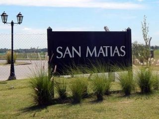 Foto 19 de Casa a la laguna en Venta 5 Ambientes San Matias con pileta