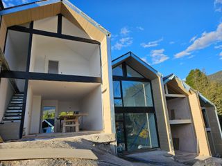 Foto 5 de VENTA Dúplex en pozo UF 3, 60 m2 Parque Privado y Cochera, Vista a los cerros, Villa la Angostura