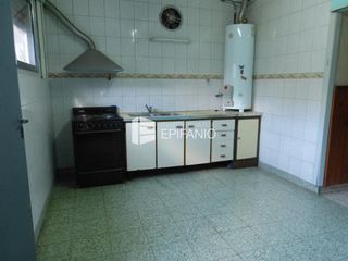 Foto 11 de Casa- Venta -San Martin  1119 - Vivienda/Comercial - C016