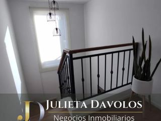 Foto 9 de Casa a la laguna en Venta 9 Ambientes El Canton Barrio Islas-Escobar-Maschwitz