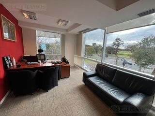 Foto 10 de Alquiler de oficina de 150 m2 en Dardo Rocha