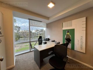 Foto 16 de Alquiler de oficina de 150 m2 en Dardo Rocha