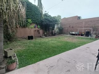 Foto 13 de Venta casa 3 ambientes con jardín, cochera y fondo libre en Quilmes (30758)