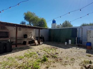 Foto 3 de Depósito en  venta  Unico en la Zona