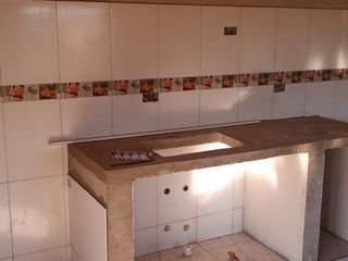 Foto 5 de Se Vende Terreno con Casa a Estrenar en Capiovi, Misiones