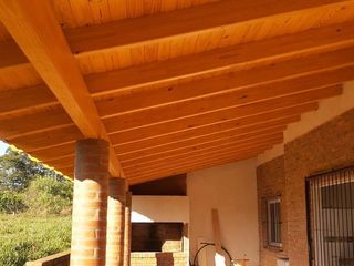 Foto 3 de Se Vende Terreno con Casa a Estrenar en Capiovi, Misiones