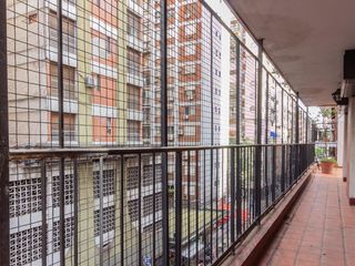 Foto 2 de Departamento en Venta de 3 Ambientes con Cochera