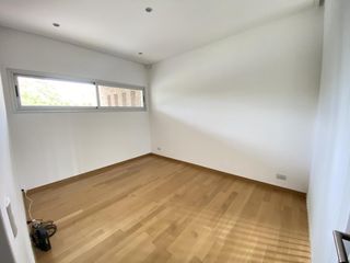 Foto 19 de Casa en alquiler anual en Santa Barbara, con 4 dormitorios a la laguna