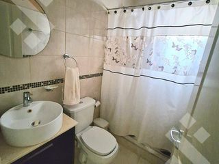 Foto 13 de VENTA CASA DE 4 DORMITORIOS CON PILETA CLIMATIZADA EN VILLA REGINA
