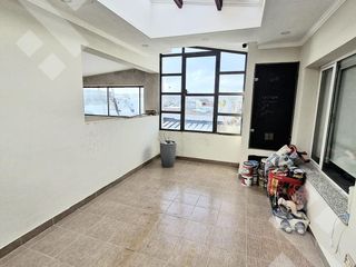 Foto 37 de VENTA CASA DE 4 DORMITORIOS CON PILETA CLIMATIZADA EN VILLA REGINA
