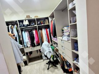 Foto 17 de VENTA CASA DE 4 DORMITORIOS CON PILETA CLIMATIZADA EN VILLA REGINA