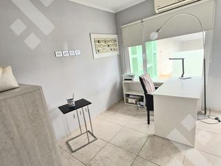 Foto 34 de VENTA CASA DE 4 DORMITORIOS CON PILETA CLIMATIZADA EN VILLA REGINA