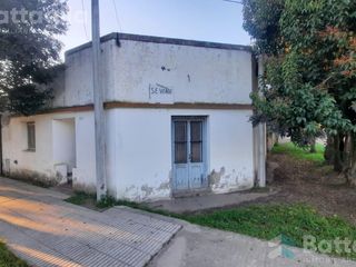 Foto 1 de Casa en lote propio en Dolores