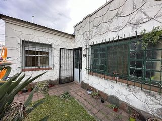 Foto 6 de Casa ideal uso comercial sobre Avenida Calchaqui