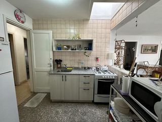Foto 12 de Casa ideal uso comercial sobre Avenida Calchaqui