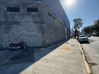 Foto 9 de Depósito en  Alquiler