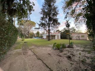 Foto 2 de Vent Casa con pileta Funes. Altura Garita 14. Lote Parquizado y forestado.