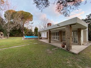 Foto 1 de Vent Casa con pileta Funes. Altura Garita 14. Lote Parquizado y forestado.