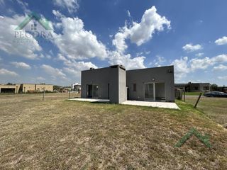 Foto 31 de Casa - interna - San Ramon - Lote 15 - Pilar del Este - CON RENTA.